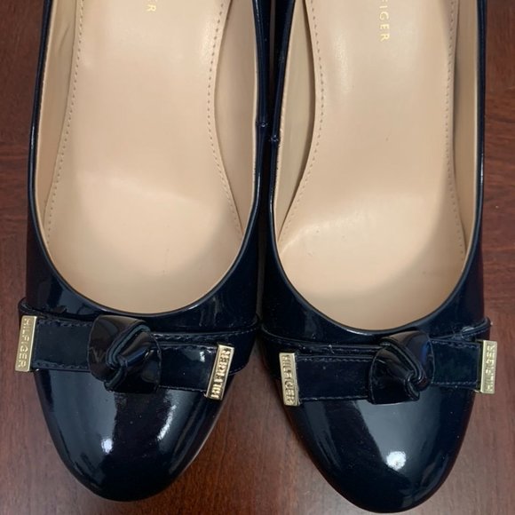 Hilfiger Navy Patent Heels, Knotted Bow - Picture 10 of 10